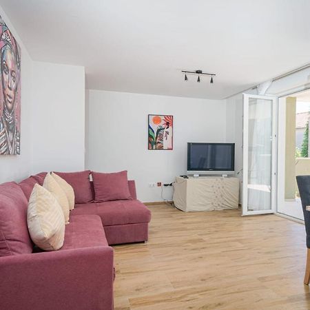 Pina Tourist Apartments Водице Екстер'єр фото