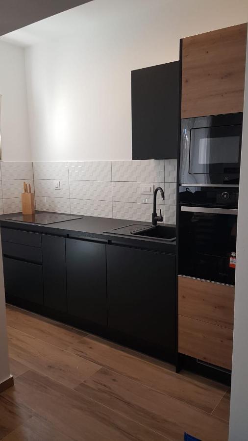 Pina Tourist Apartments Водице Екстер'єр фото