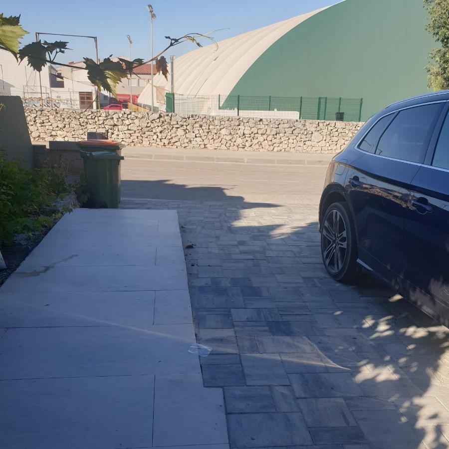 Pina Tourist Apartments Водице Екстер'єр фото